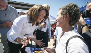 michelle bachmann campaigning with iowa